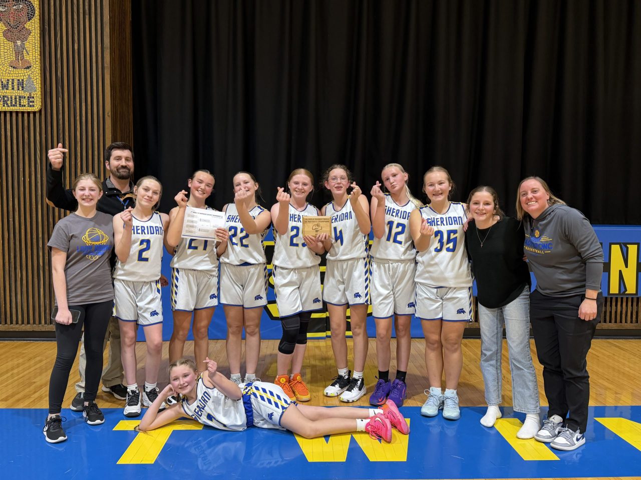 Sheridan Lady Broncs Basketball | SCSD2